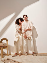 Load image into Gallery viewer, Arizona Shearling Taupe Suede