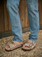 Load image into Gallery viewer, Arizona Shearling Taupe Suede