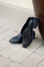 Load image into Gallery viewer, Michy Loretta Crow