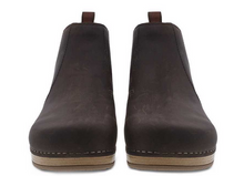 Load image into Gallery viewer, Becka Oiled Brown Pull-Up