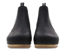 Load image into Gallery viewer, Becka Black Oiled Pull-Up