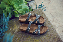Load image into Gallery viewer, Franca Braided Navy Oiled Leather