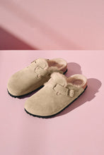Load image into Gallery viewer, Boston Shearling Taupe Suede