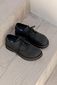 Highwood Lace Low Black Oiled Leather