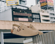 Load image into Gallery viewer, Tokio Women&#39;s Taupe Suede