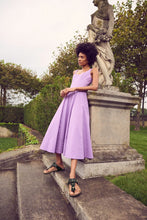 Load image into Gallery viewer, Gizeh Flowers Black Leather