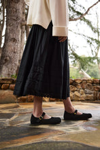 Load image into Gallery viewer, Mantova Black Suede Leather