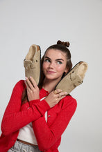 Load image into Gallery viewer, Boston Shearling Taupe Suede