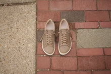 Load image into Gallery viewer, Bend Tobacco Brown Oiled Leather