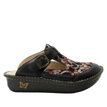 Load image into Gallery viewer, Classic Clog Handicraft