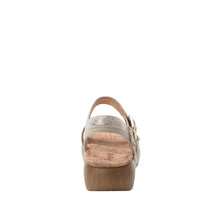 Load image into Gallery viewer, Blinda Champagne Sandal