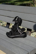 Load image into Gallery viewer, Blinda Black Sandal