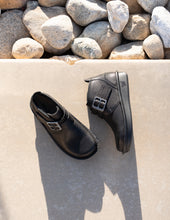 Load image into Gallery viewer, Caiti Washed Black Boot