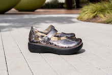 Load image into Gallery viewer, Onika Mirage Pewter