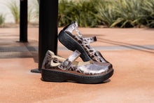 Load image into Gallery viewer, Onika Mirage Pewter