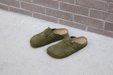 Load image into Gallery viewer, Boston Thyme Suede Leather