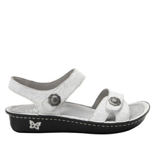 Load image into Gallery viewer, Vienna Delicut White Sandal