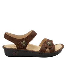 Load image into Gallery viewer, Vienna Delicut Tawny Sandal
