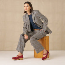 Load image into Gallery viewer, XP 2.0 Mary Jane Clog Red